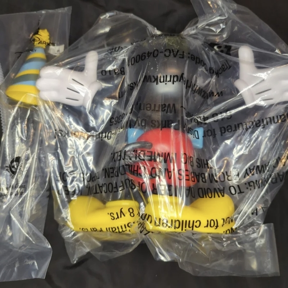 Mickey's 90th anniversary cup - Picture 2 of 3